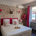 Hotel Mademoiselle 4*