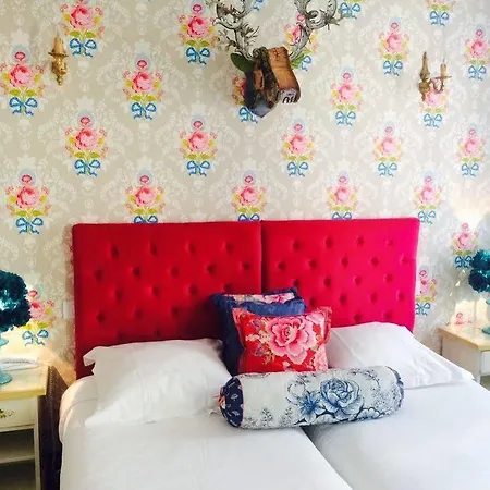 Mademoiselle Hotell