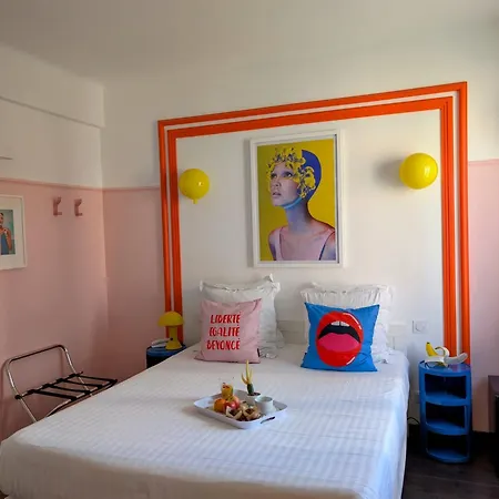 Mademoiselle Hotell