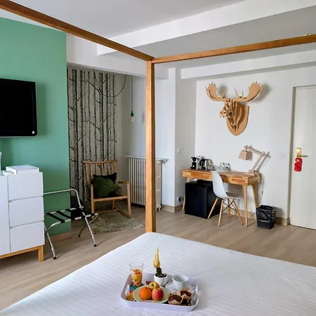 Mademoiselle Hotell