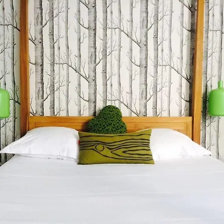 Mademoiselle Hotell